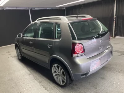 Volkswagen CROSS POLO