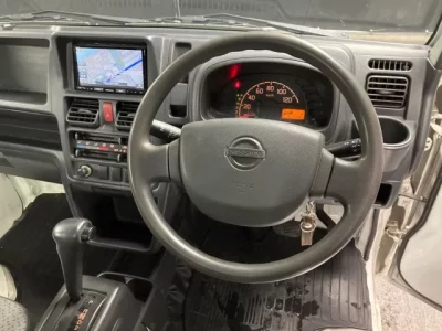 Nissan CLIPPER TRUCK