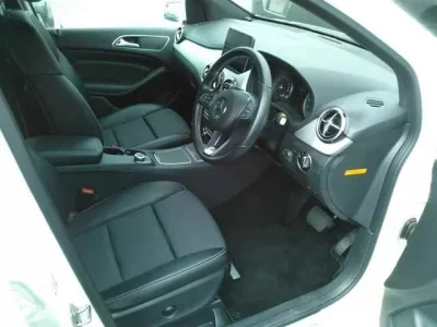Mercedes-Benz B CLASS
