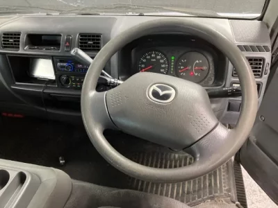 Mazda BONGO VAN