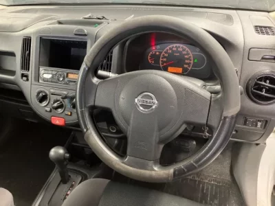 Nissan AD