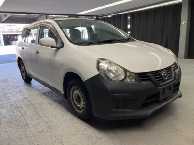 Nissan AD