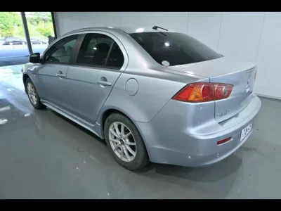 Mitsubishi GALANT FORTIS