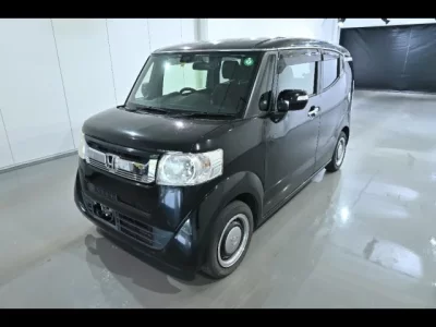 Honda N BOX SLASH