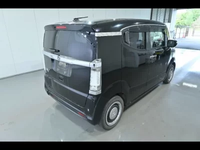 Honda N BOX SLASH
