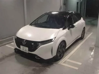 Nissan AURA