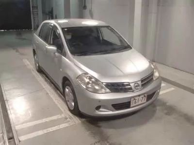 Nissan TIIDA LATIO