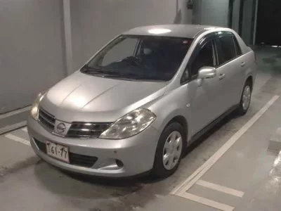 Nissan TIIDA LATIO