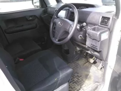 Daihatsu HIJET CADDIE