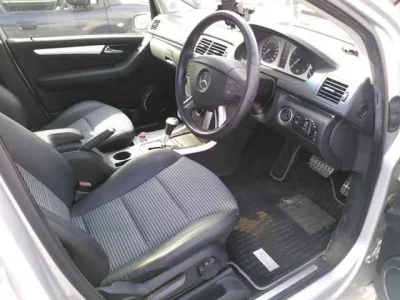 Mercedes-Benz B CLASS