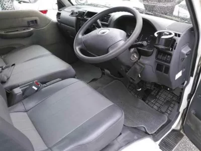 Mazda BONGO VAN