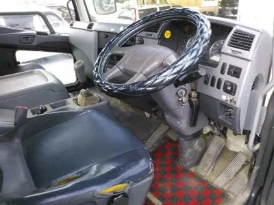 Mitsubishi FUSO FIGHTER