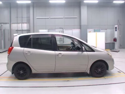 Toyota COROLLA SPACIO