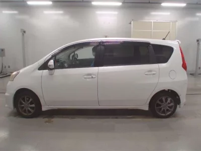 Toyota PASSO SETTE