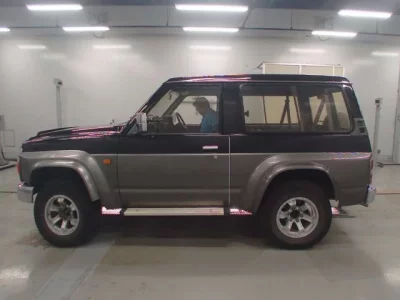 Nissan SAFARI