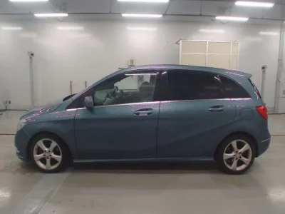 Mercedes-Benz B CLASS