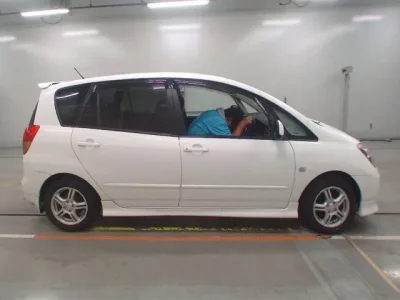 Toyota COROLLA SPACIO