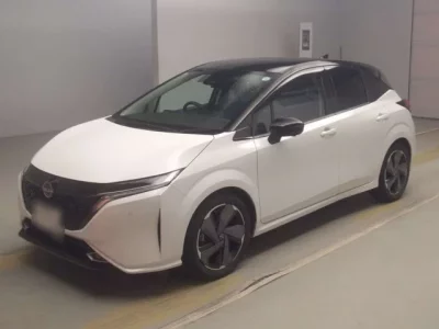 Nissan AURA