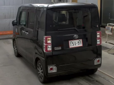Toyota PIXIS MEGA
