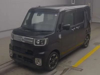 Toyota PIXIS MEGA