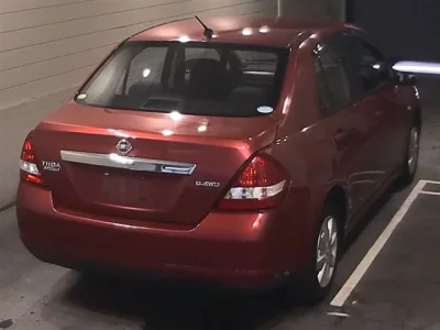 Nissan TIIDA LATIO