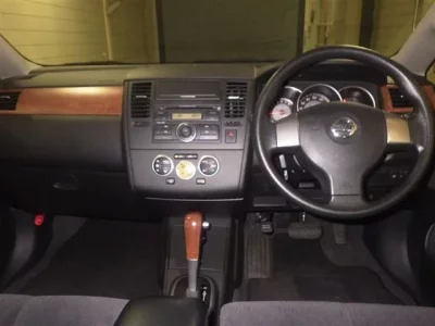 Nissan TIIDA LATIO