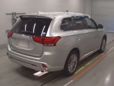 Mitsubishi OUTLANDER PHEV