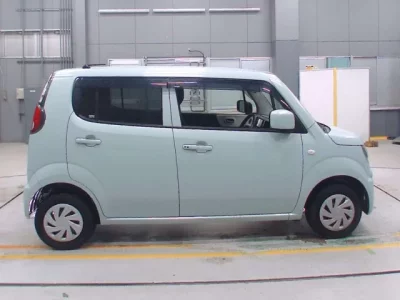 Suzuki MRWAGON