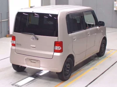 Toyota PIXIS SPACE