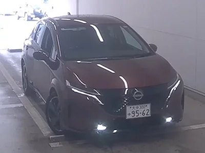 Nissan AURA