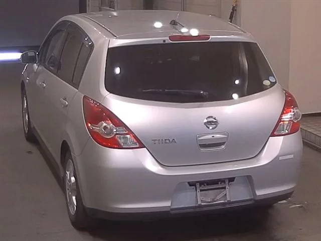 Nissan TIIDA