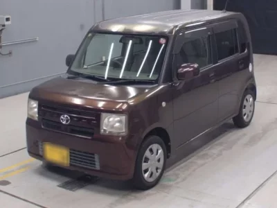 Toyota PIXIS SPACE