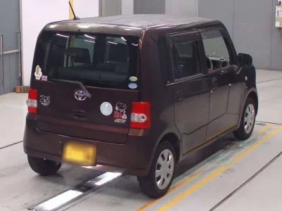 Toyota PIXIS SPACE