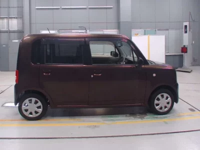 Toyota PIXIS SPACE