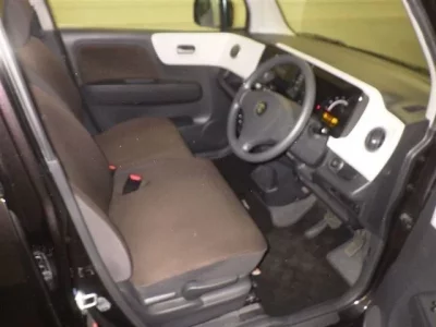 Suzuki MRWAGON