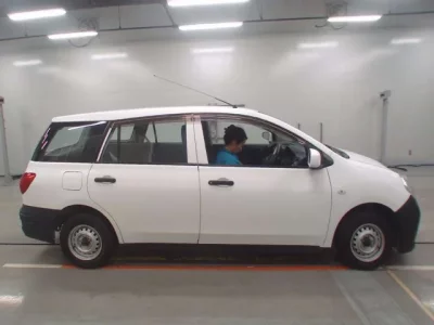 Nissan AD