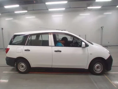 Nissan AD