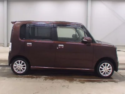 Toyota PIXIS SPACE