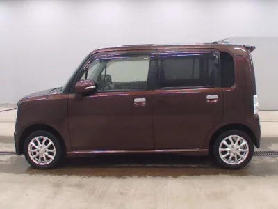 Toyota PIXIS SPACE
