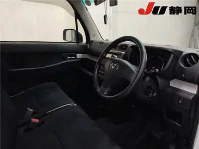 Toyota PIXIS SPACE