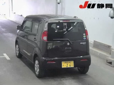Suzuki MRWAGON