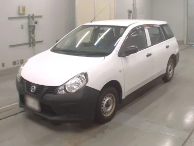 Nissan AD