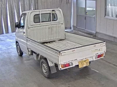 Nissan CLIPPER TRUCK