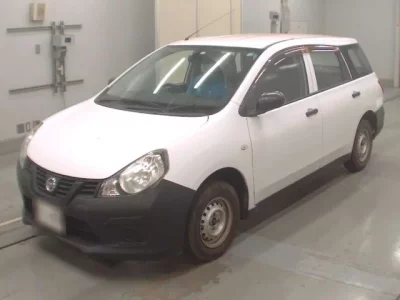 Nissan AD