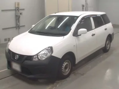 Nissan AD