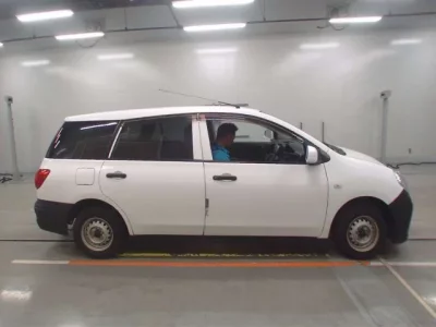 Nissan AD