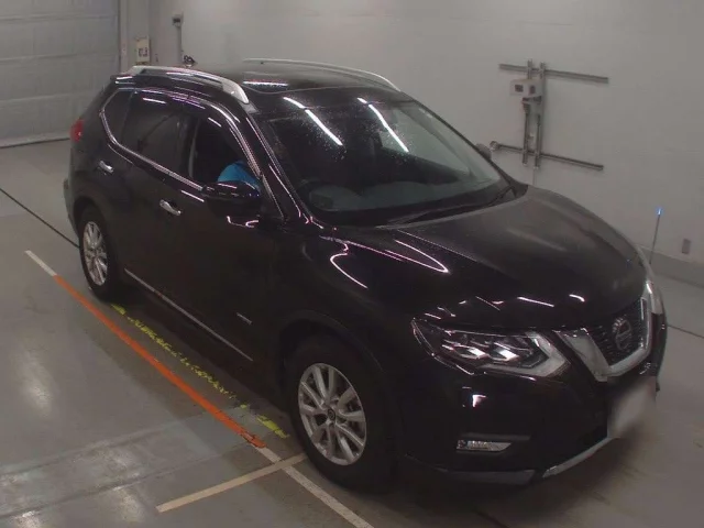 Nissan X-TRAIL