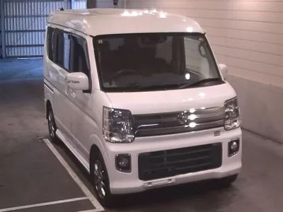 Nissan CLIPPER RIO