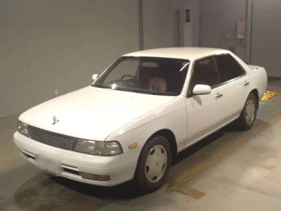 Nissan LAUREL