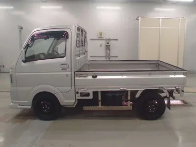 Nissan CLIPPER TRUCK